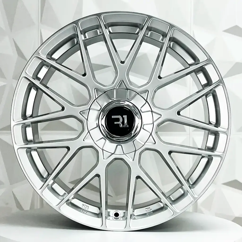 RIN 18X9.5 5-100/113 R1 SPORT QC1211 HYPER SILVER    ET38 CB73.1